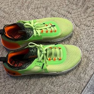 Under Armour Tribase Reign running shoes